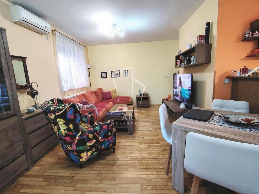 Slika 2 - Darinke Jevrić, Dvosoban stan na prodaju, 45m2, 161.000€