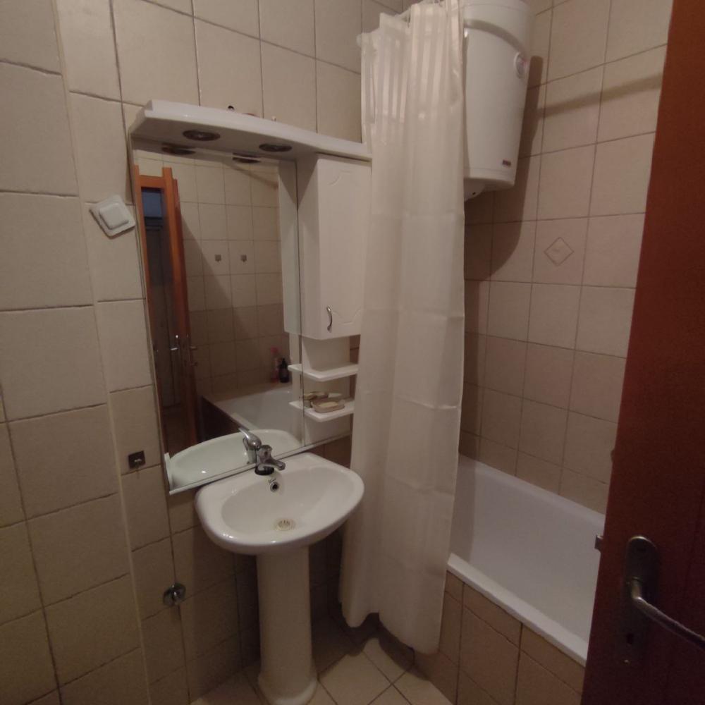 Slika 5 - Paje Jovanovića, Trosoban stan za izdavanje, 64m2, 650€