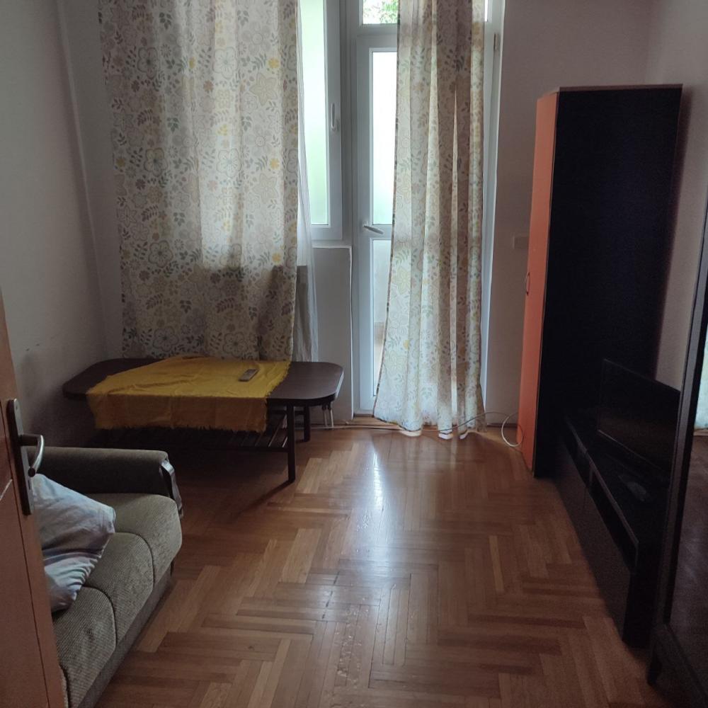 Glavna slika -Paje Jovanovića, Trosoban stan za izdavanje, 64m2, 650€