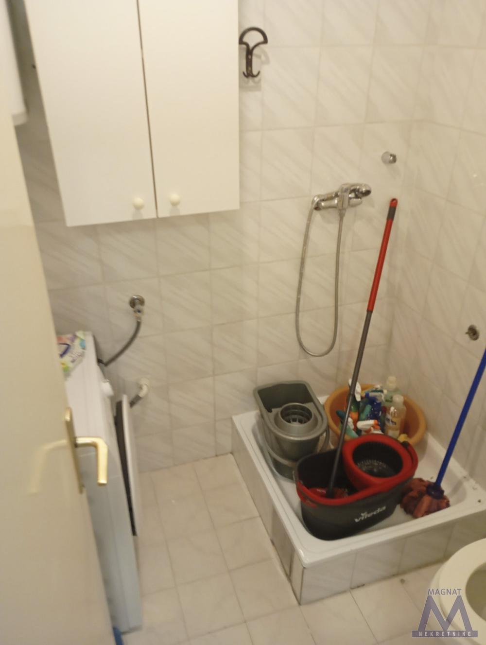 Slika 7 - Trosoban stan za izdavanje, 800€