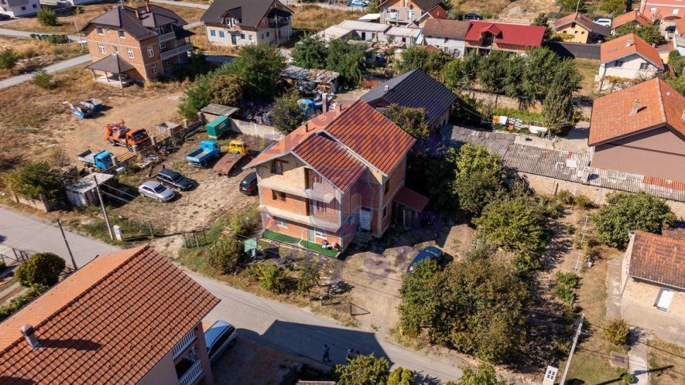 Glavna slika - Kuća na prodaju, 249m2, 200.000€