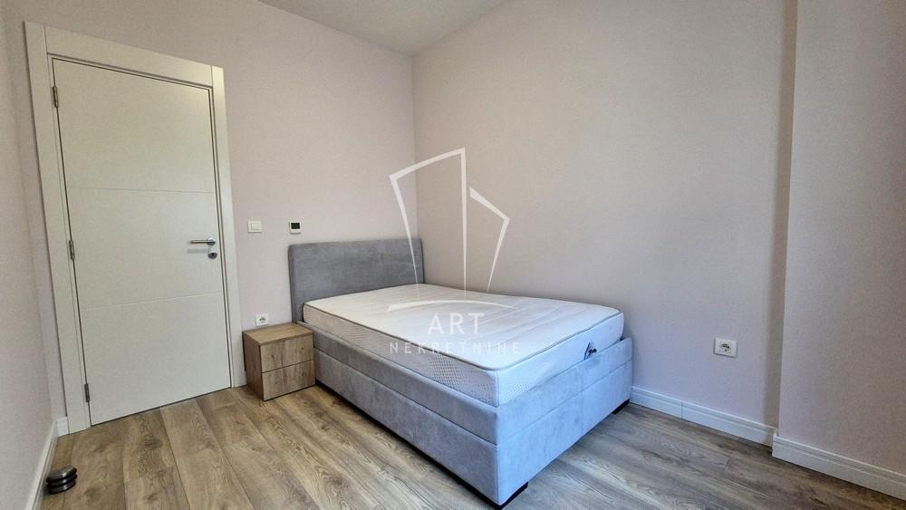 Slika 10 - Vojvode Stepe, Trosoban stan za izdavanje, 56m2, 900€