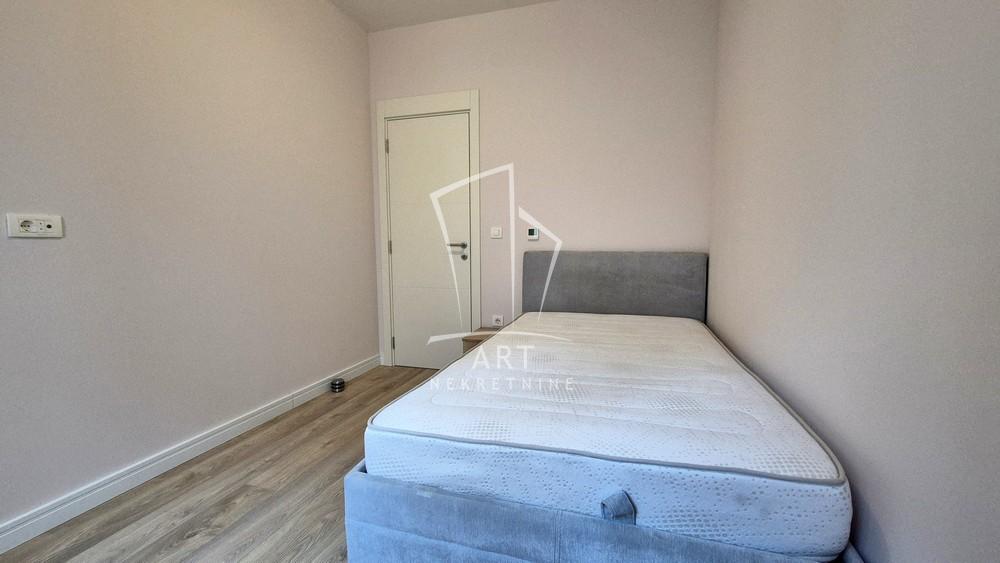 Slika 11 - Vojvode Stepe, Trosoban stan za izdavanje, 56m2, 900€