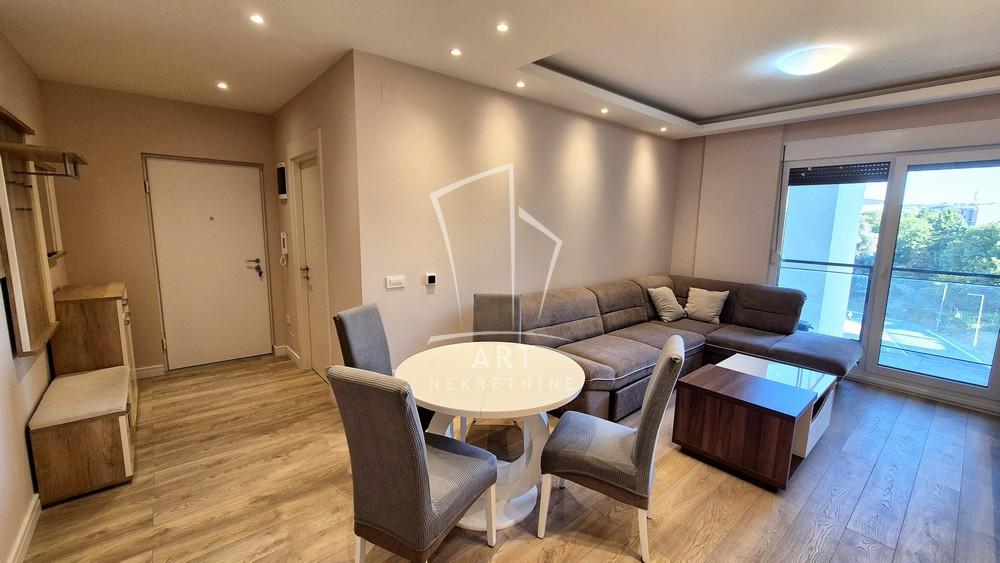 Slika 2 - Vojvode Stepe, Trosoban stan za izdavanje, 56m2, 900€
