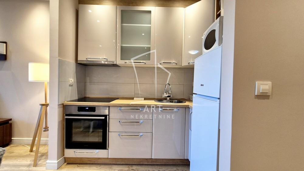 Slika 8 - Vojvode Stepe, Trosoban stan za izdavanje, 56m2, 900€