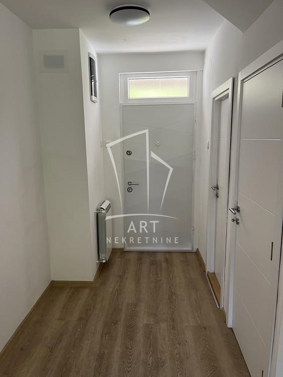 Slika 10 - Umčarska, Kuća za izdavanje, 121m2, 2.400€