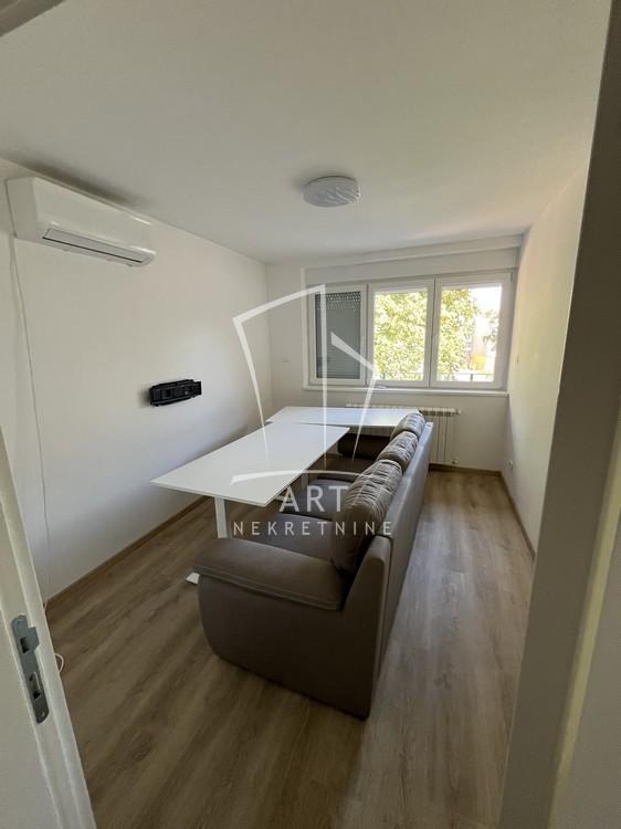 Slika 1 - Umčarska, Kuća za izdavanje, 121m2, 2.400€