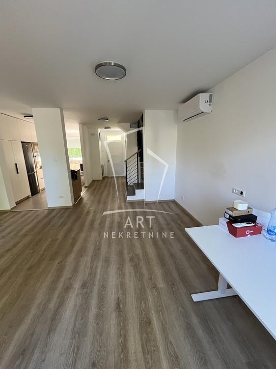 Slika 7 - Umčarska, Kuća za izdavanje, 121m2, 2.400€