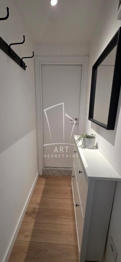 Slika 2 - Terazije, Dvoiposoban stan na prodaju, 47m2, 299.000€