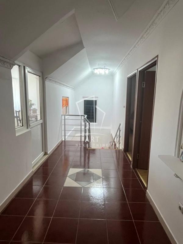 Slika 11 - Beogradska,  Kuća na prodaju, 263m2, 120.000€