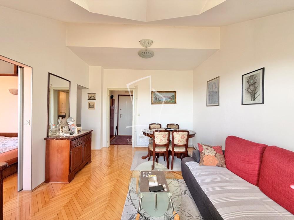 Slika 3 - Petra Lekovića, Dvoiposoban stan na prodaju, 51m2, 188.000€