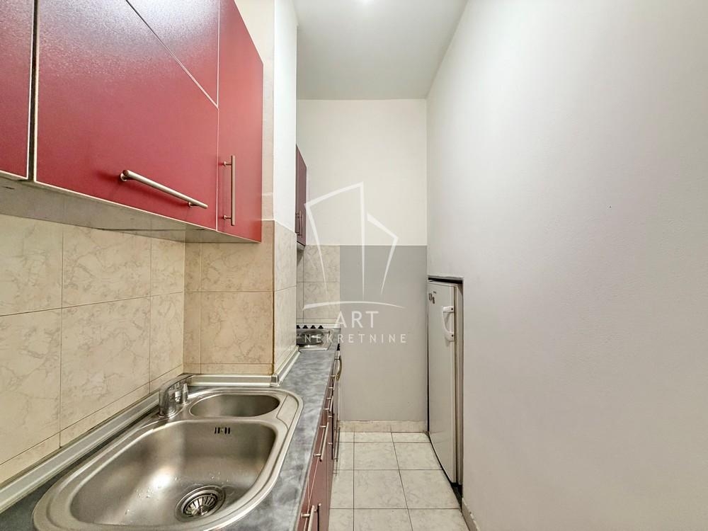 Slika 5 - Petra Lekovića, Dvoiposoban stan na prodaju, 51m2, 188.000€