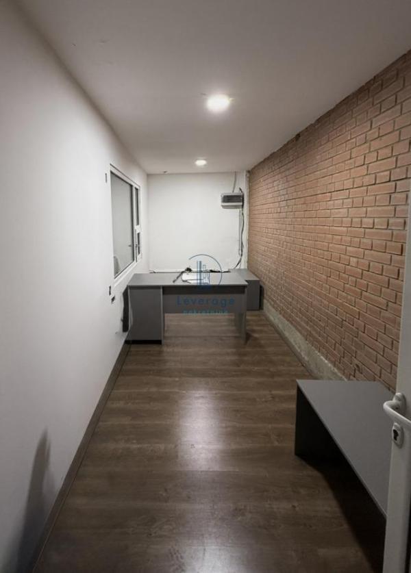Slika 5 - Kružni voždovački put,  Lokal za izdavanje, 150m2, 750€