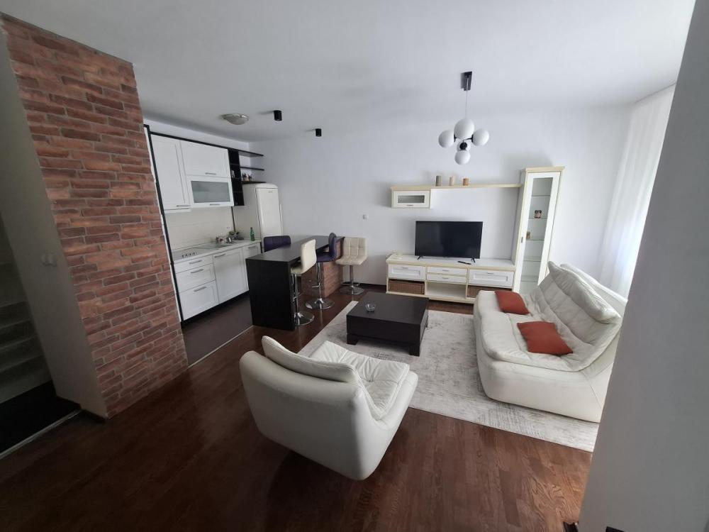 Glavna slika -Dvosoban stan za izdavanje, 60m2, 700€
