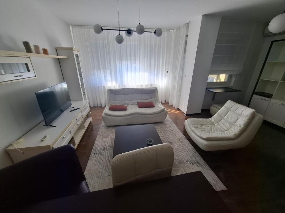Slika 6 - Dvosoban stan za izdavanje, 60m2, 700€
