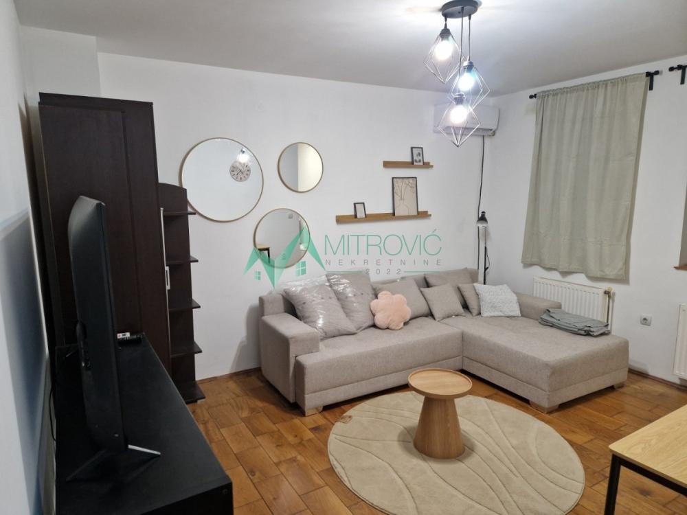 Slika 2 -  Stan za izdavanje, 27m2, 350€