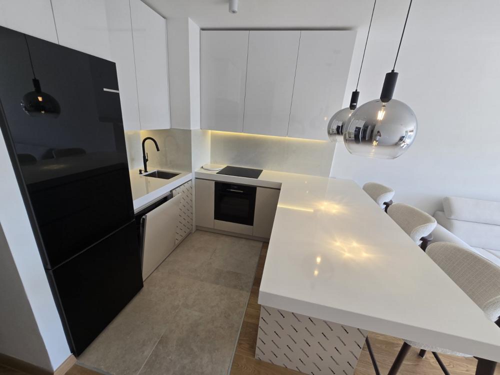 Slika 1 - Tadije Sondermajera, Četvorosoban stan za izdavanje, 105m2, 2.100€