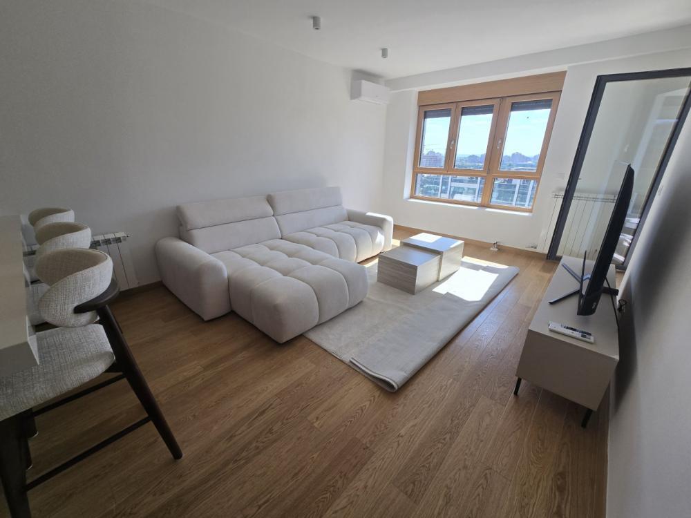 Glavna slika -Tadije Sondermajera, Četvorosoban stan za izdavanje, 105m2, 2.100€