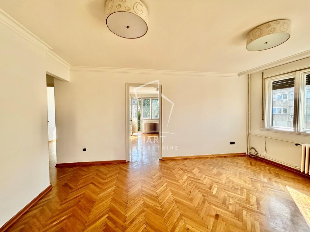 Glavna slika -Južni Bulevar, Troiposoban stan na prodaju, 81m2, 275.400€