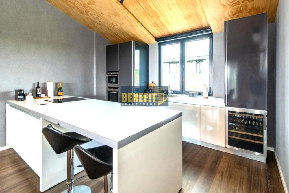 Slika 7 -  Kuća za izdavanje, 212m2, 3.500€