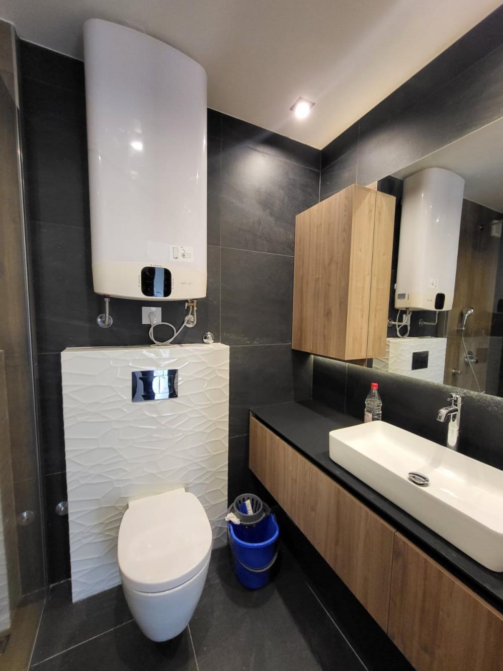 Slika 9 - Niška, Petosoban stan za izdavanje, 200m2, 3.000€