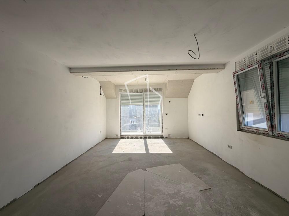 Slika 1 - Mokroluška, Trosoban stan na prodaju, 42m2, 120.000€