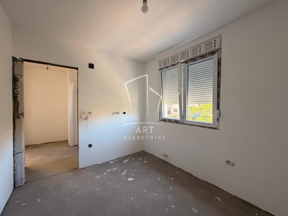 Slika 9 - Mokroluška, Četvorosoban stan na prodaju, 85m2, 200.000€