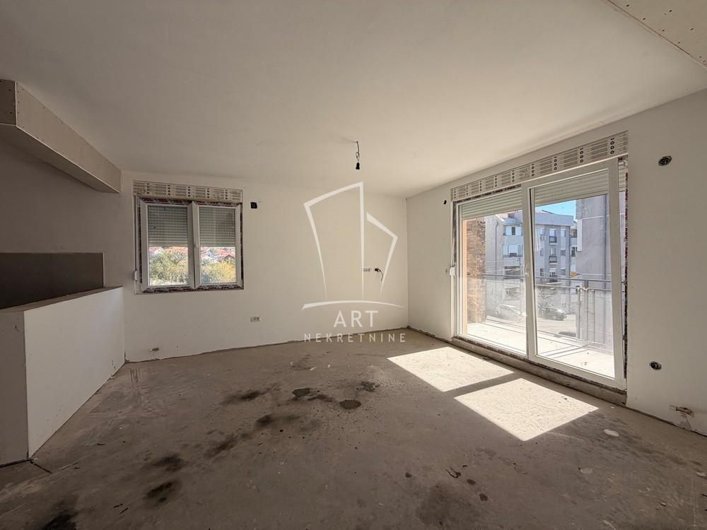 Slika 5 - Mokroluška, Četvorosoban stan na prodaju, 85m2, 200.000€