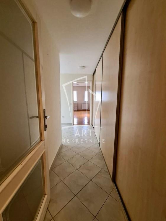 Slika 10 - Sibinjanin Janka, Četvoroiposoban stan na prodaju, 117m2, 440.000€