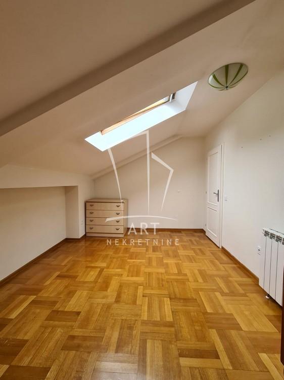 Slika 6 - Sibinjanin Janka, Četvoroiposoban stan na prodaju, 117m2, 440.000€