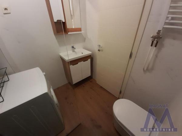 Slika 10 -  Stan za izdavanje, 300€