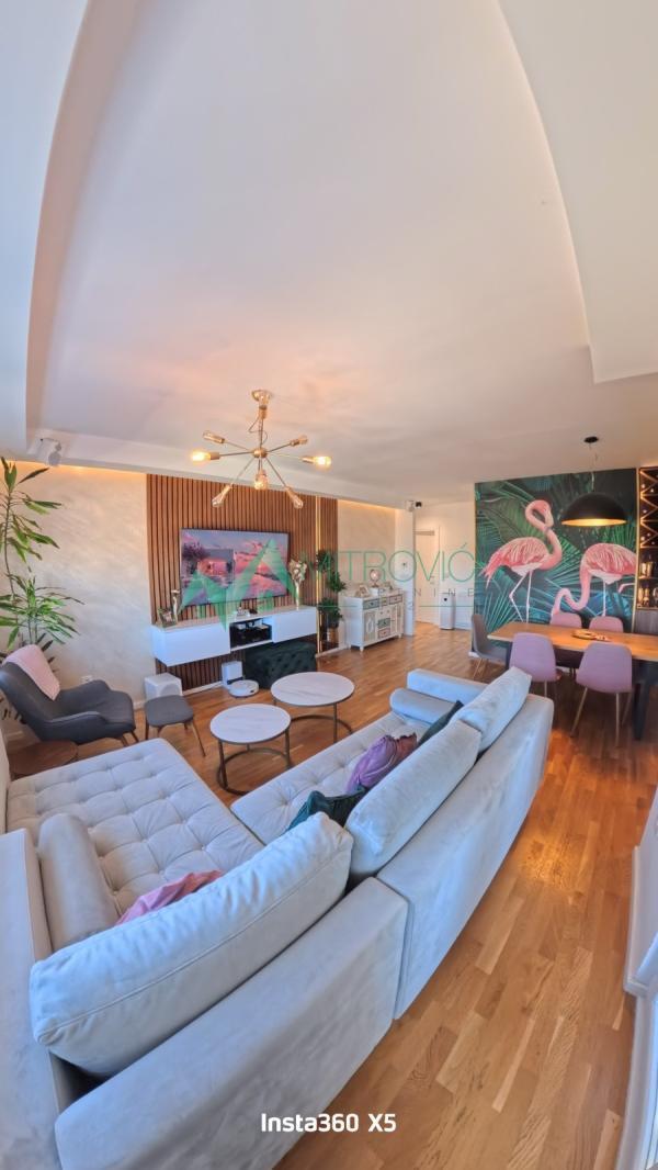 Glavna slika -Četvorosoban stan na prodaju, 88m2, 386.250€