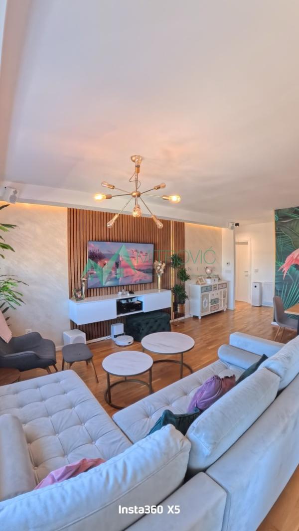 Slika 1 - Četvorosoban stan na prodaju, 88m2, 386.250€