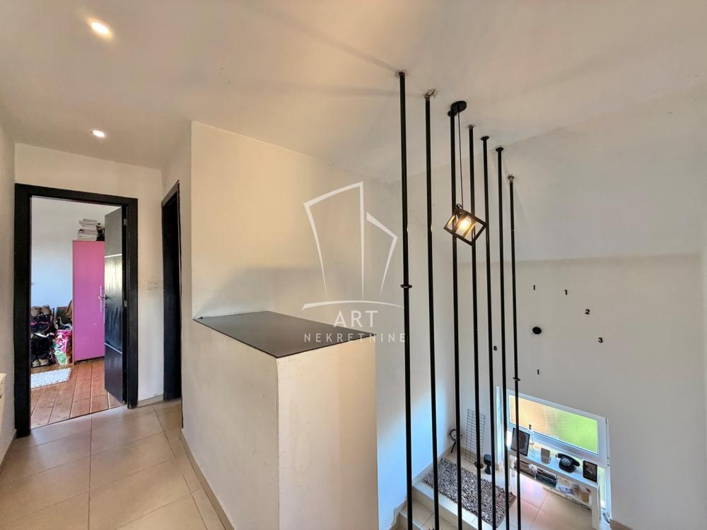 Slika 8 - Rade Kondića, Kuća na prodaju, 166m2, 339.000€