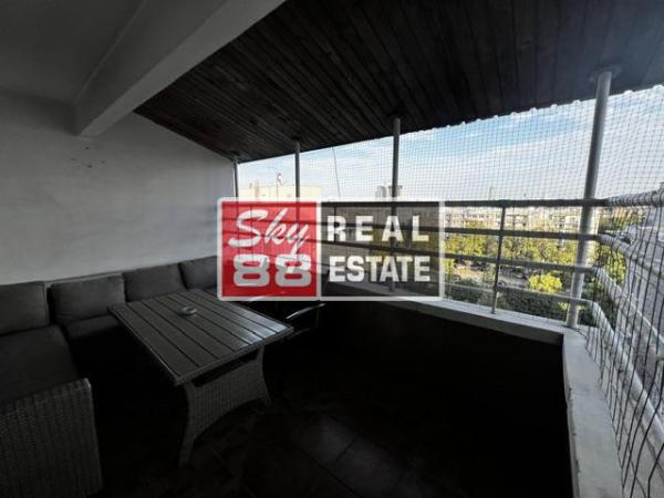 Slika 8 - Antifašističke borbe, Četvorosoban stan na prodaju, 125m2, 519.000€