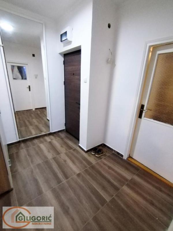 Slika 2 - Troiposoban stan za izdavanje, 64m2, 600€
