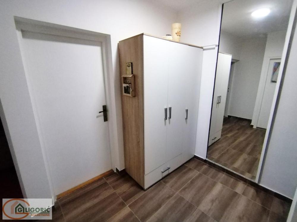 Slika 3 - Troiposoban stan za izdavanje, 64m2, 600€