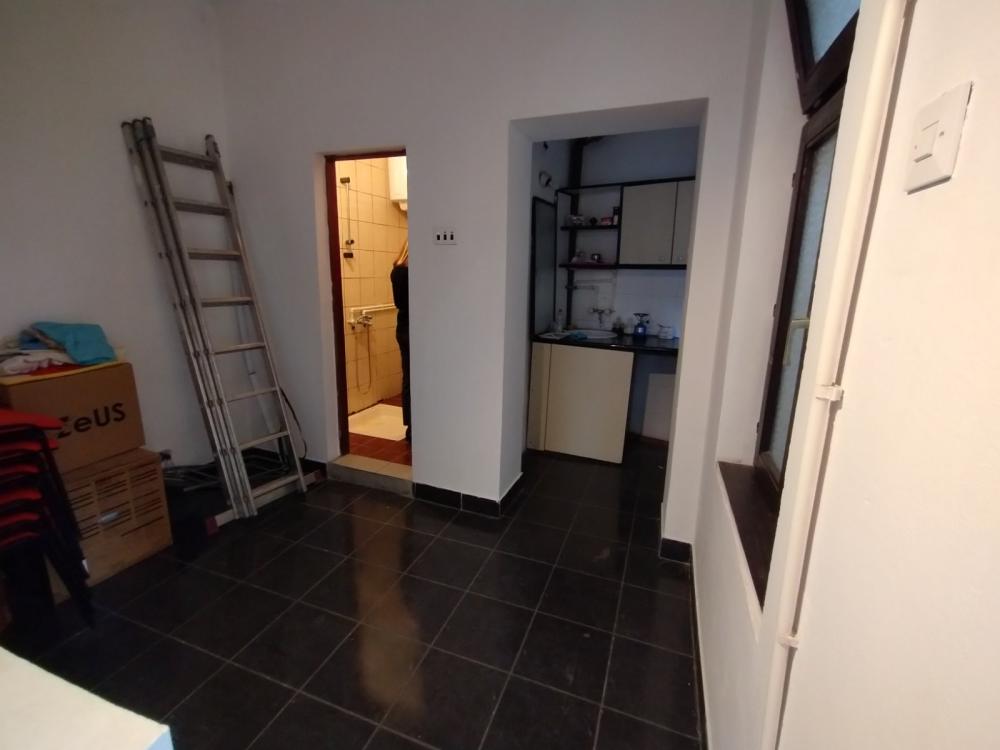 Slika 3 - Obilićev Venac br. 62,  Lokal za izdavanje, 70m2, 350€