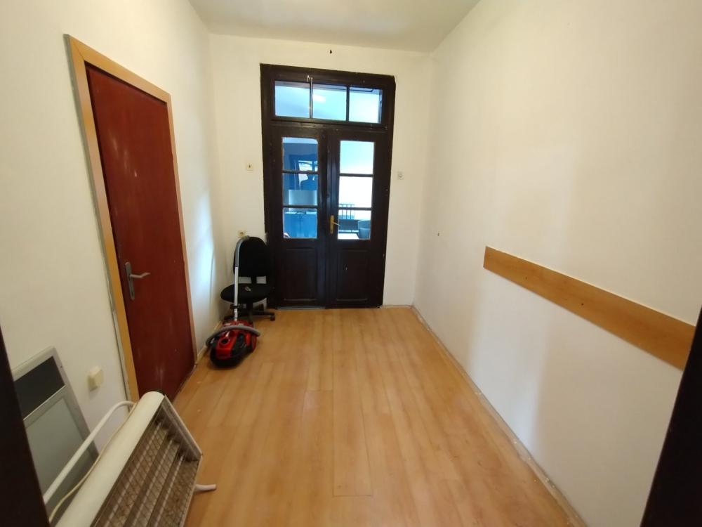 Slika 6 - Obilićev Venac br. 62,  Lokal za izdavanje, 70m2, 350€