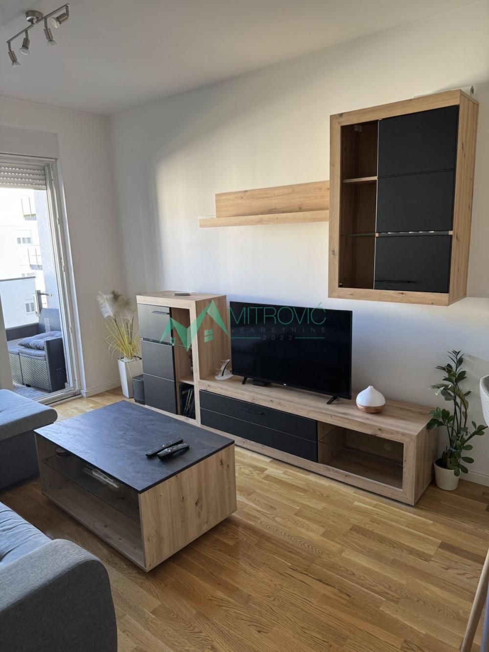Glavna slika -Jednoiposoban stan za izdavanje, 37m2, 600€