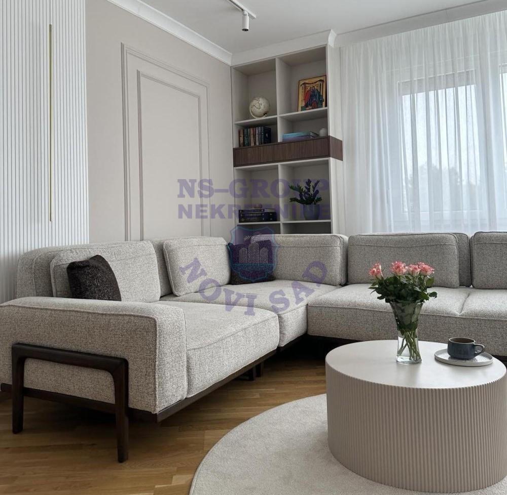Glavna slika -Četvorosoban stan na prodaju, 102m2, 320.330€