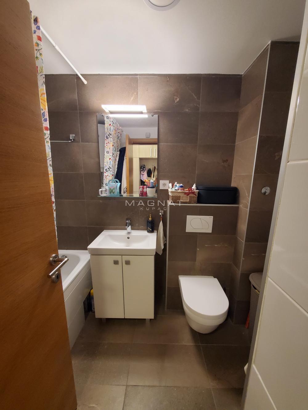 Slika 8 - Šumadijska, Dvosoban stan na prodaju, 50m2, 205.000€