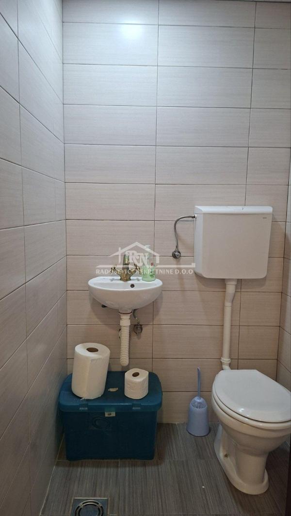 Slika 8 - Milentija Popovića,  Lokal za izdavanje, 30m2, 480€