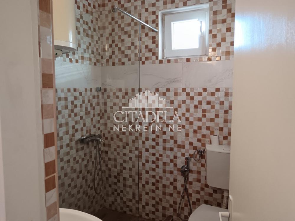 Slika 7 - Živka Davidovića, Dvoiposoban stan na prodaju, 52m2, 179.000€
