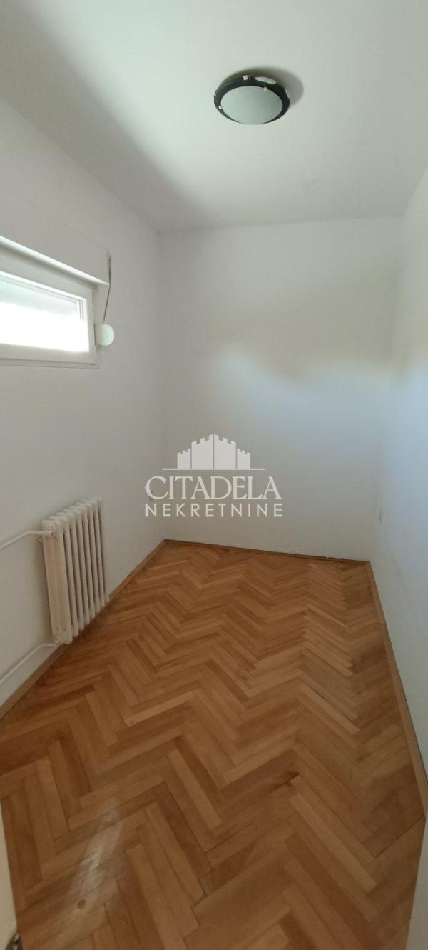 Slika 3 - Živka Davidovića, Dvoiposoban stan na prodaju, 52m2, 179.000€