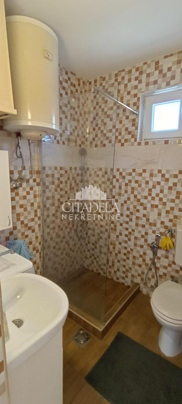 Slika 5 - Živka Davidovića, Dvoiposoban stan na prodaju, 52m2, 179.000€