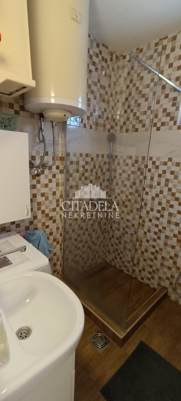 Slika 6 - Živka Davidovića, Dvoiposoban stan na prodaju, 52m2, 179.000€