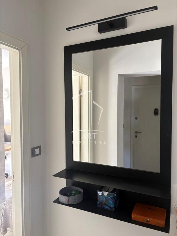 Slika 3 - Čubrina, Dvosoban stan za izdavanje, 81m2, 1.300€
