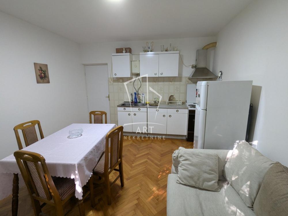 Glavna slika -Žarka Vukovića Pucara, Dvoiposoban stan na prodaju, 43m2, 157.000€