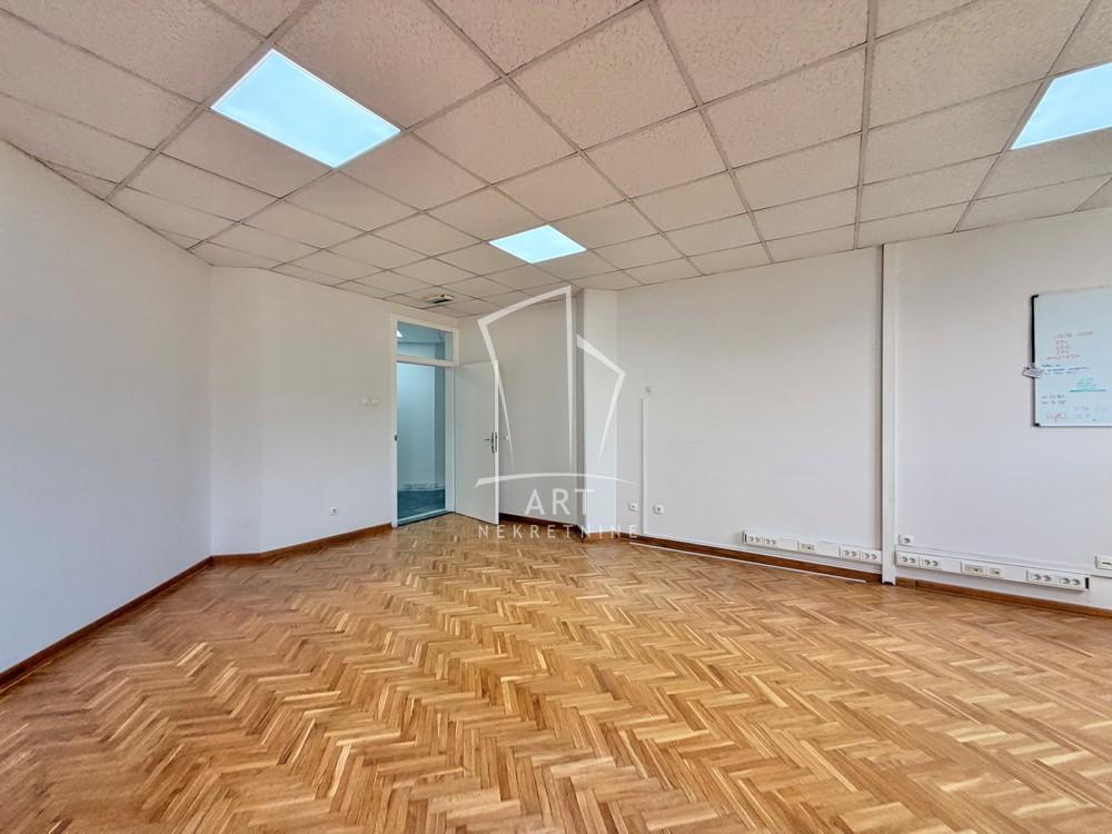Slika 8 - Takovska,  Lokal za izdavanje, 300m2, 3.900€